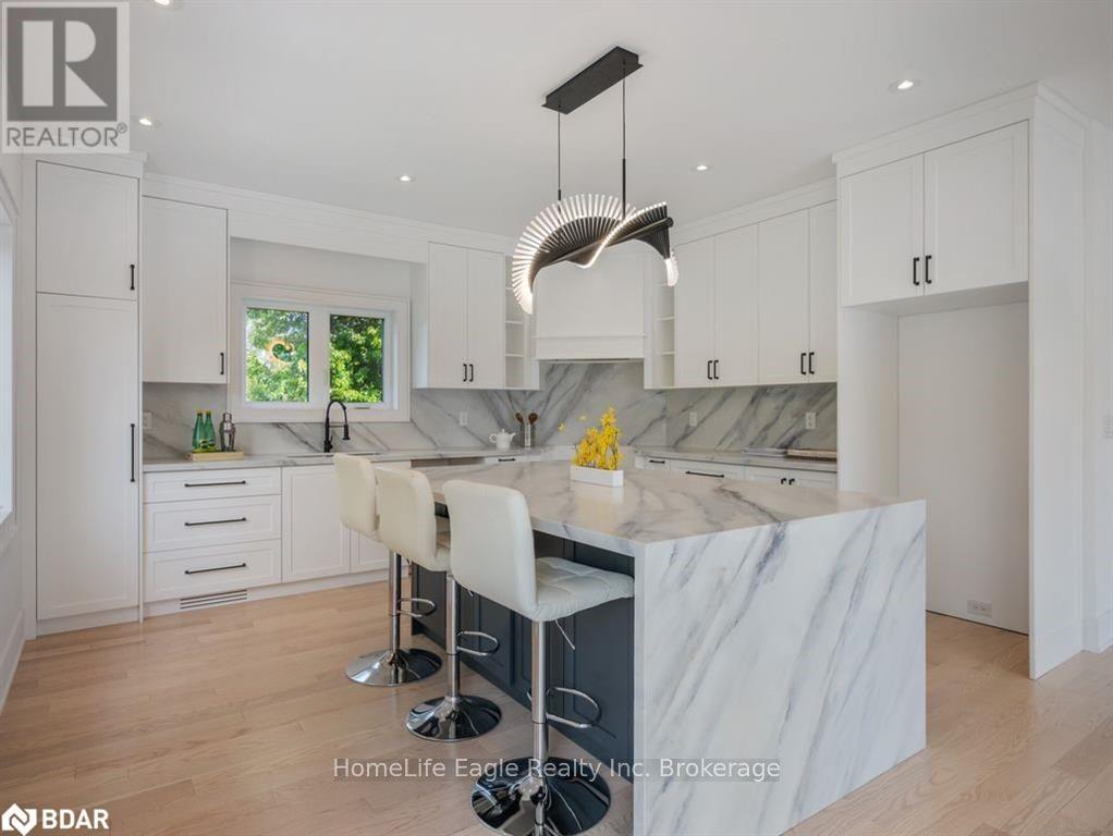 1242 Killarney Beach Road, Innisfil, Ontario  L0L 1W0 - Photo 11 - N12623220