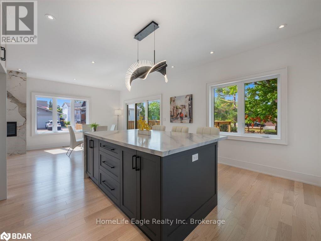 1242 Killarney Beach Road, Innisfil, Ontario  L0L 1W0 - Photo 12 - N12623220