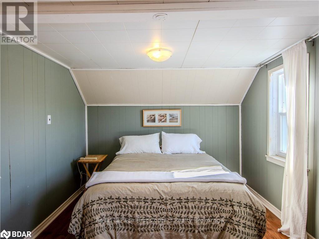 2041 Flos Rd Four Road W, Springwater, Ontario  L0L 2K0 - Photo 15 - S12623022