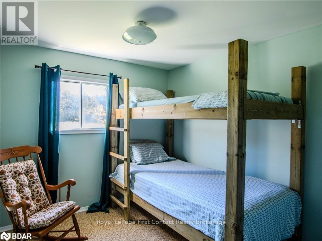 2041 Flos Rd Four Road W, Springwater, Ontario  L0L 2K0 - Photo 20 - S12623022