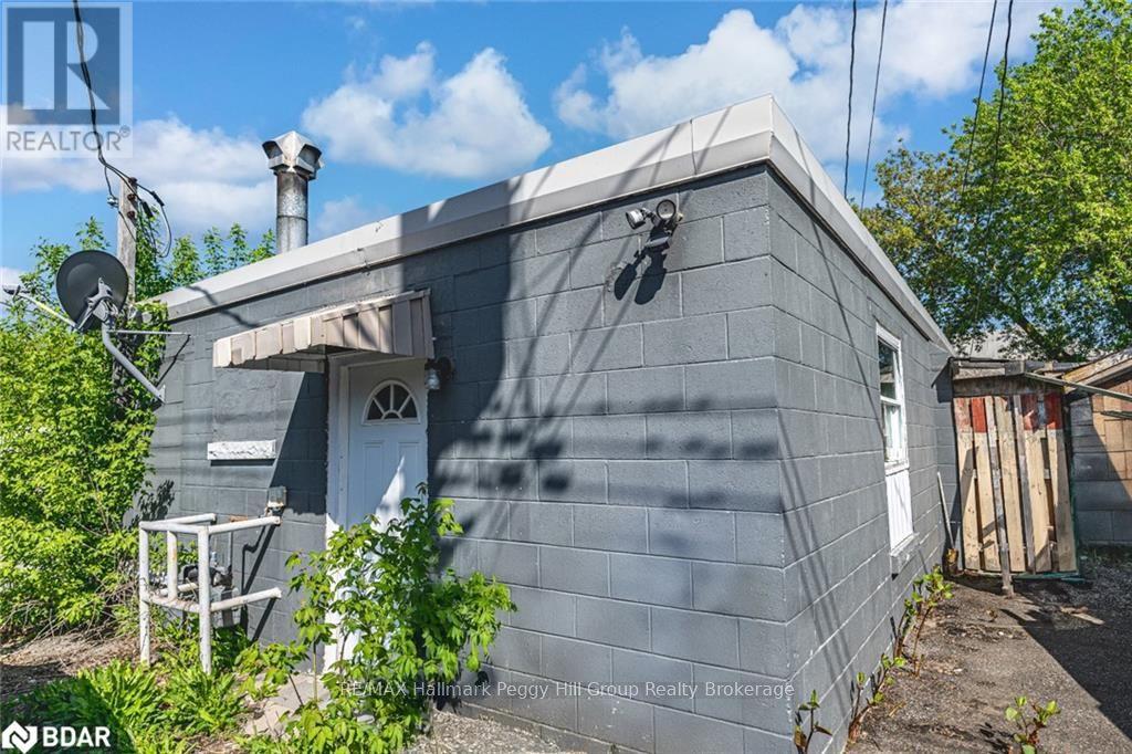 27 Queen Street West, Springwater, Ontario  L0L 1P0 - Photo 13 - S12623134