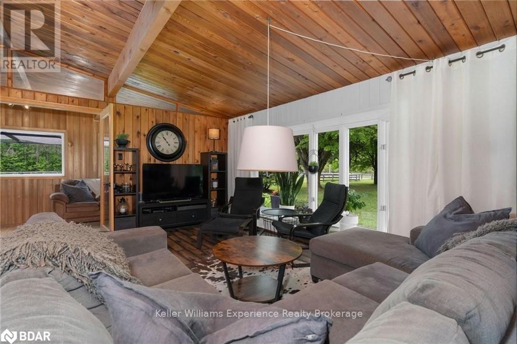 1398 Old Second Road North Road, Springwater, Ontario  L0L 2K0 - Photo 7 - S12623152