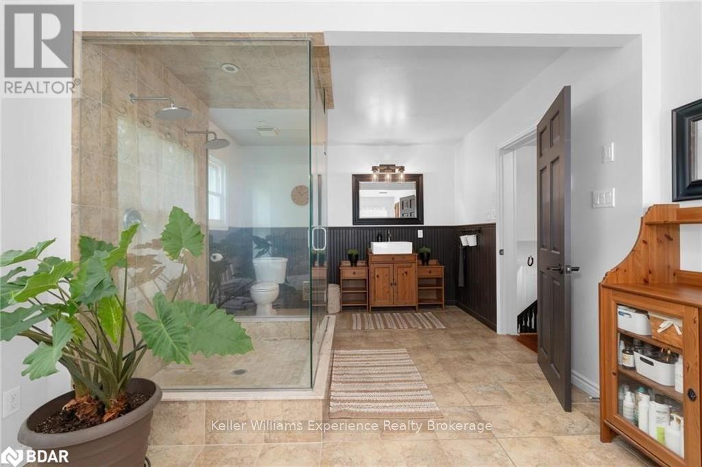 1398 Old Second Road North Road, Springwater, Ontario  L0L 2K0 - Photo 9 - S12623152