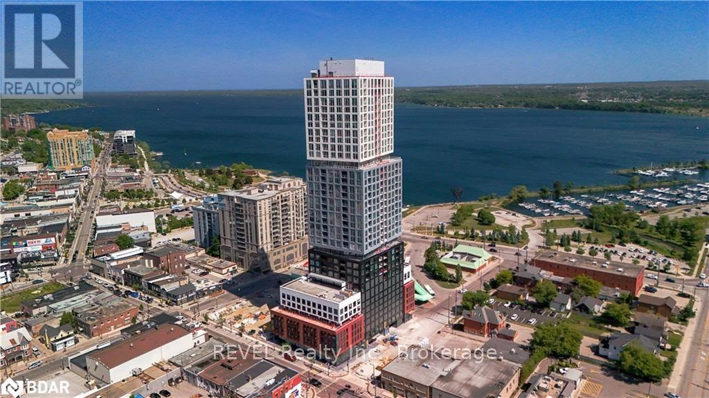 39 Mary Street, Barrie, Ontario  L4N 1S9 - Photo 3 - S12623176