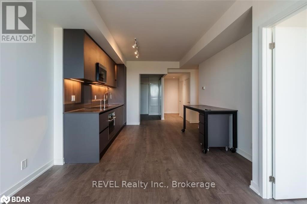 39 Mary Street, Barrie, Ontario  L4N 1S9 - Photo 5 - S12623176