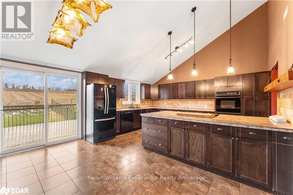 2717 3/4 Sunn Side Side Road, Clearview, Ontario  L0M 1N0 - Photo 11 - S12623208