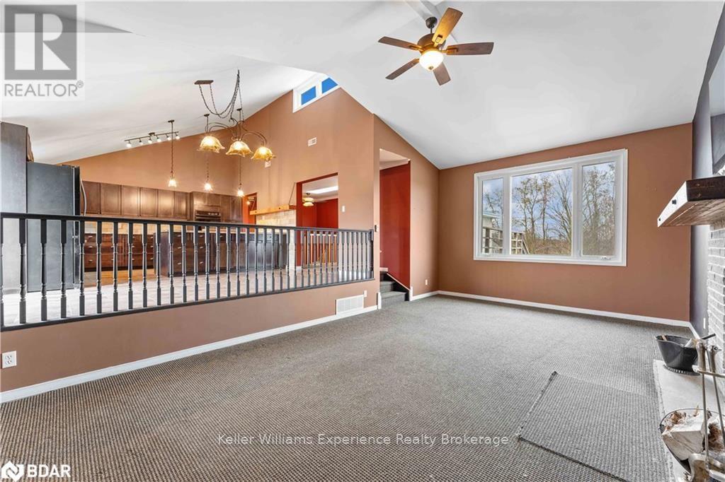 2717 3/4 Sunn Side Side Road, Clearview, Ontario  L0M 1N0 - Photo 9 - S12623208