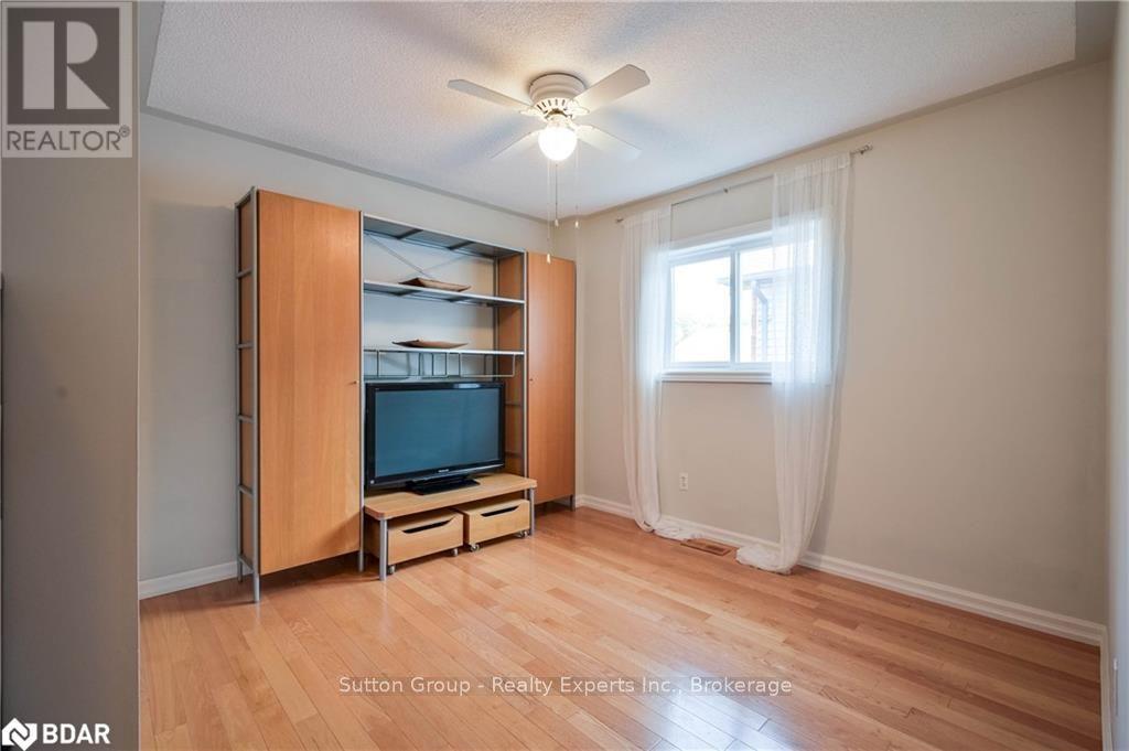 12 Langevin Drive, Wasaga Beach, Ontario  L9Z 1C6 - Photo 27 - S12623230