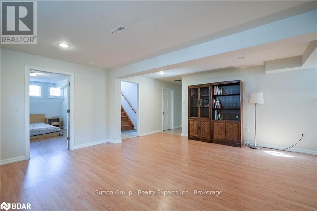 12 Langevin Drive, Wasaga Beach, Ontario  L9Z 1C6 - Photo 34 - S12623230