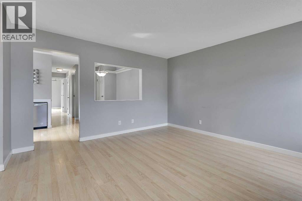 164 Deerview Way Se, Calgary, Alberta  T2J 6K3 - Photo 7 - A2263459