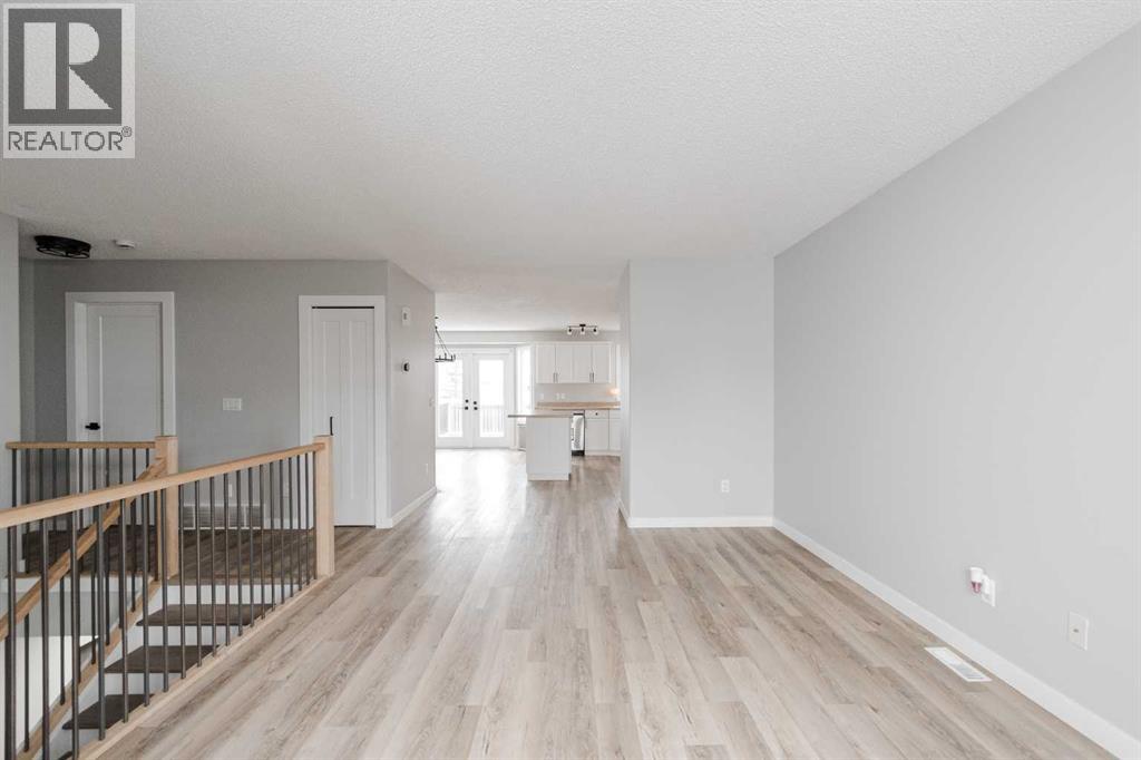 217 Archibald Close, Fort Mcmurray, Alberta T9K 2P4 - Photo 7 - A2268747