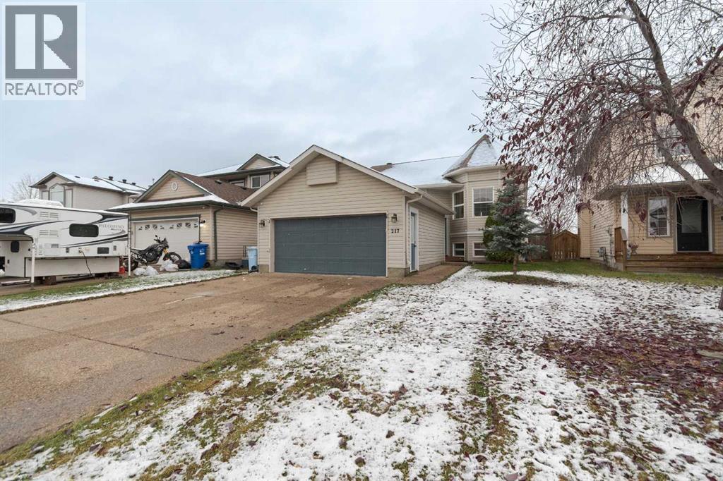 217 Archibald Close, Fort Mcmurray, Alberta T9K 2P4 - Photo 48 - A2268747