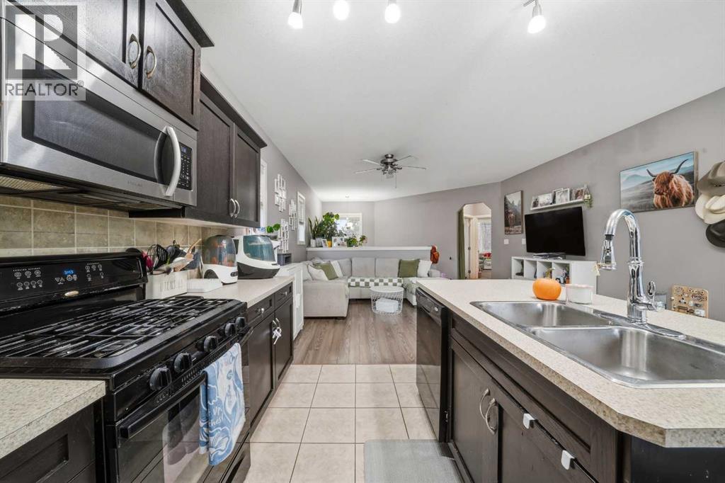 5311 54 Street, Rocky Mountain House, Alberta T4T 1H1 - Photo 5 - A2269796