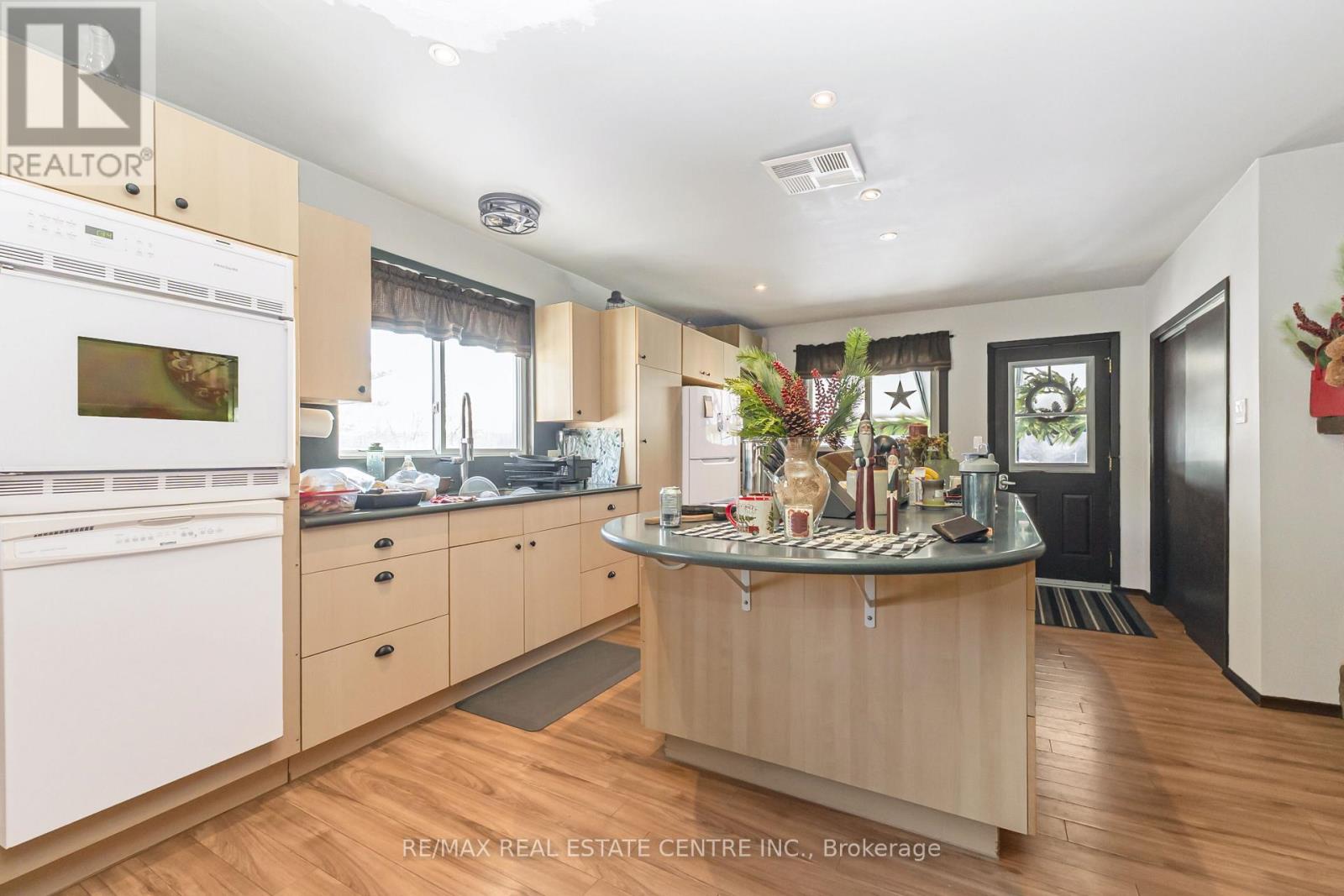 4314 Victoria Road S, Puslinch, Ontario  N0B 2J0 - Photo 16 - X12609364