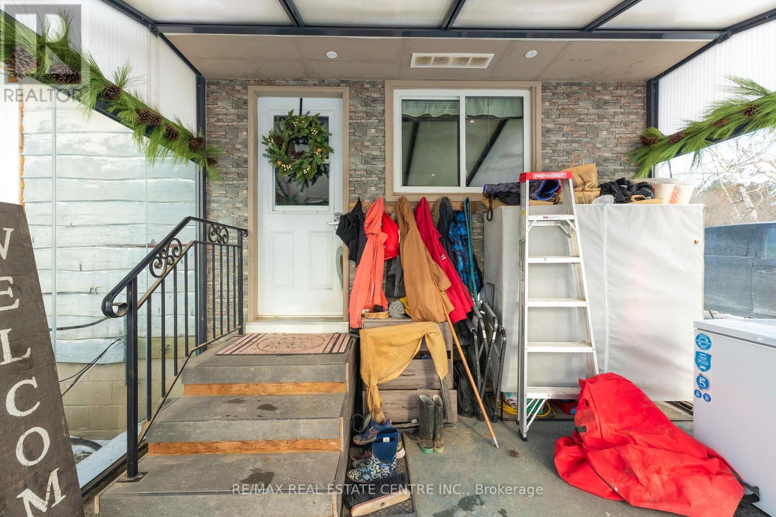 4314 Victoria Road S, Puslinch, Ontario  N0B 2J0 - Photo 12 - X12609364