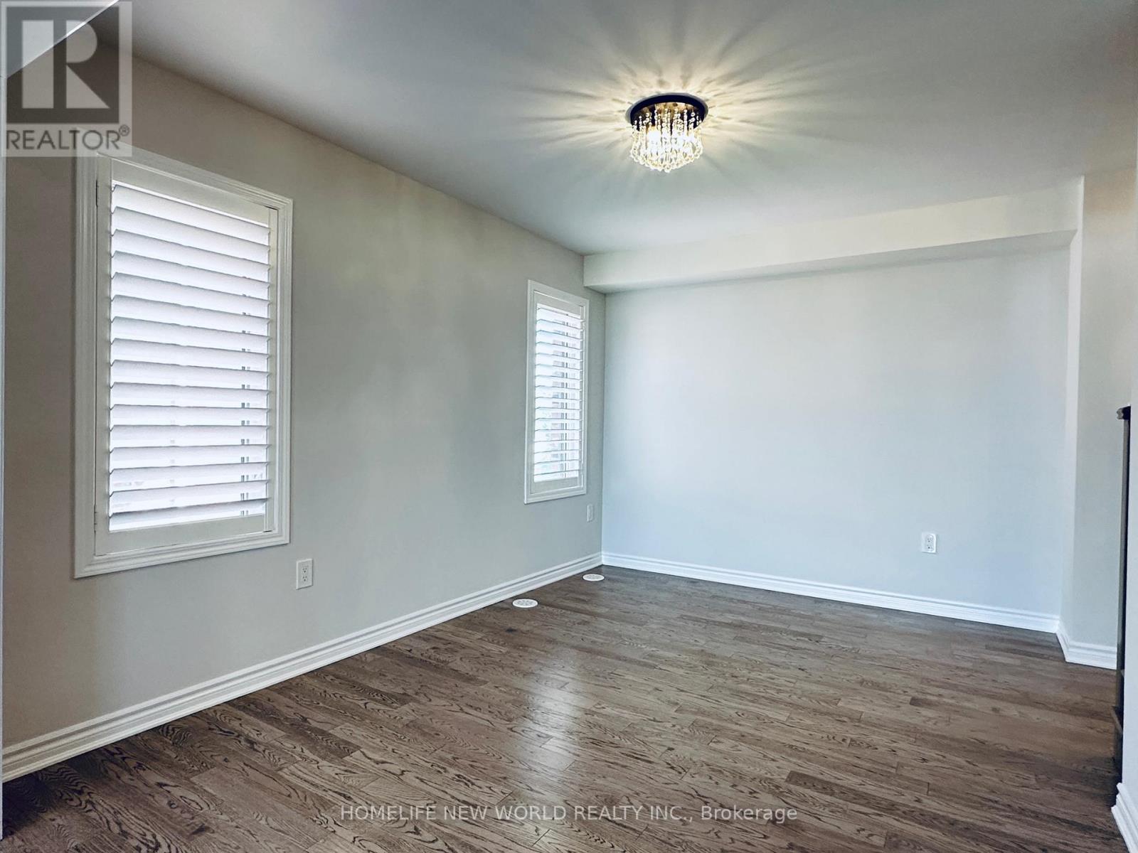 91 Mcalister Avenue, Richmond Hill, Ontario  L4S 0L2 - Photo 3 - N12629106