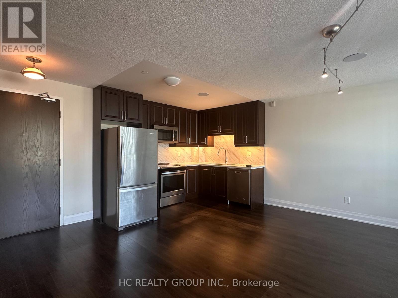 113 - 75 Norman Bethune Avenue, Richmond Hill, Ontario  L4B 0B6 - Photo 4 - N12629118