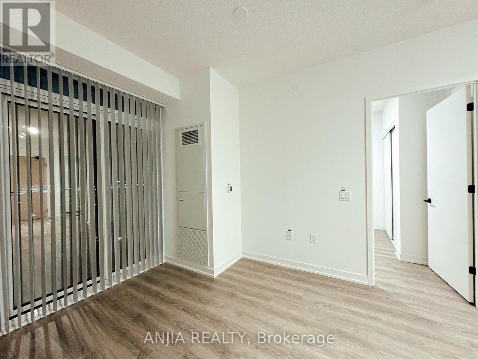 4205 - 8 Interchange Way, Vaughan, Ontario  L4K 0R2 - Photo 11 - N12629140