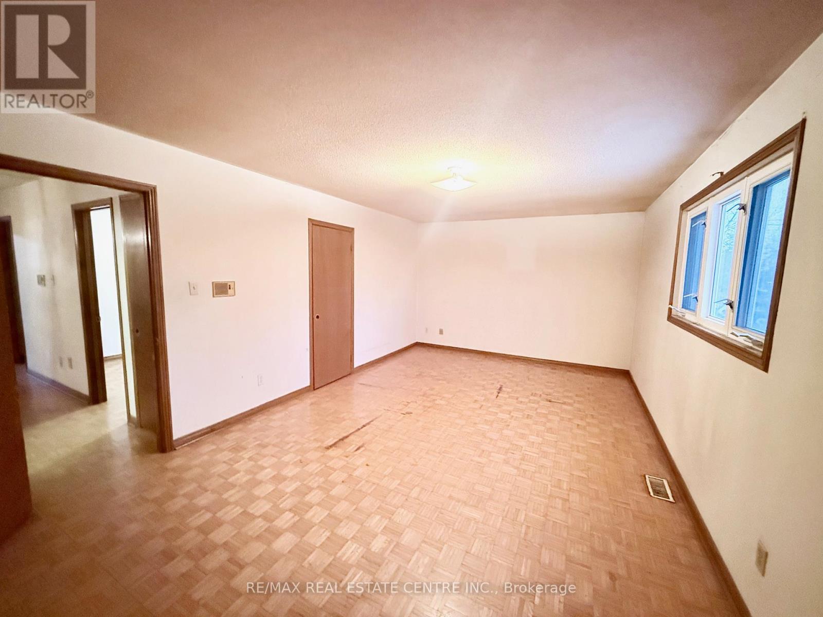 320 Brownridge Drive, Vaughan, Ontario  L4J 5X1 - Photo 13 - N12629144