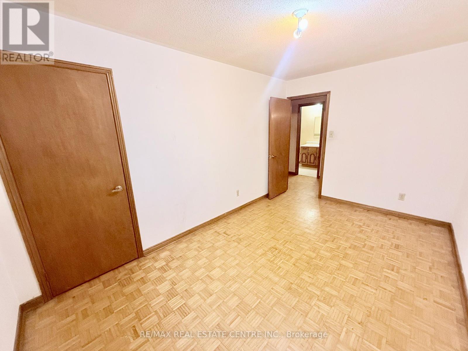 320 Brownridge Drive, Vaughan, Ontario  L4J 5X1 - Photo 17 - N12629144