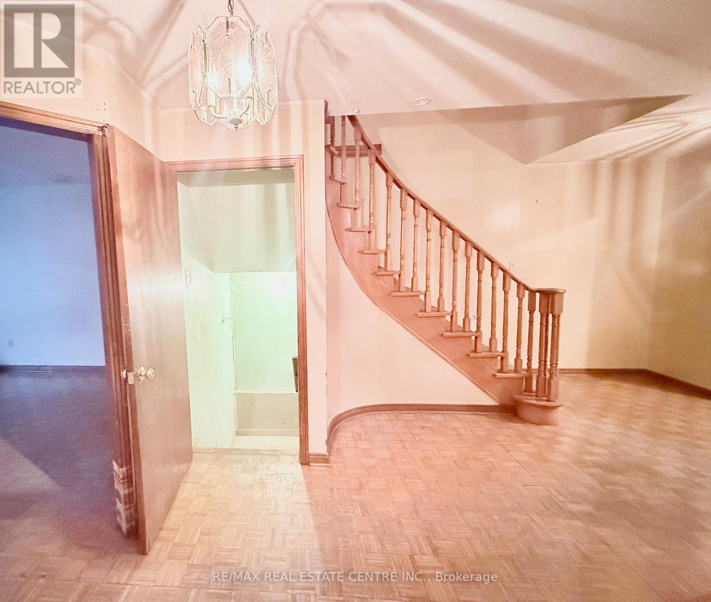 320 Brownridge Drive, Vaughan, Ontario  L4J 5X1 - Photo 22 - N12629144