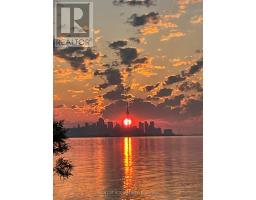 505 - 2 ROYAL YORK ROAD, Toronto, Ontario