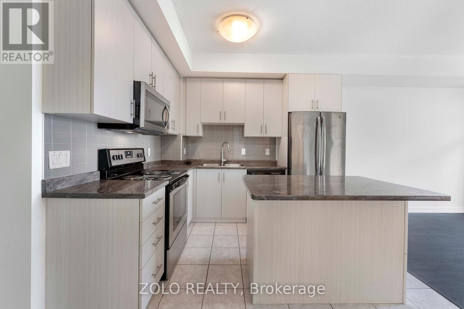 418 - 2486 Old Bronte Road, Oakville, Ontario  L6M 4J2 - Photo 5 - W12629110