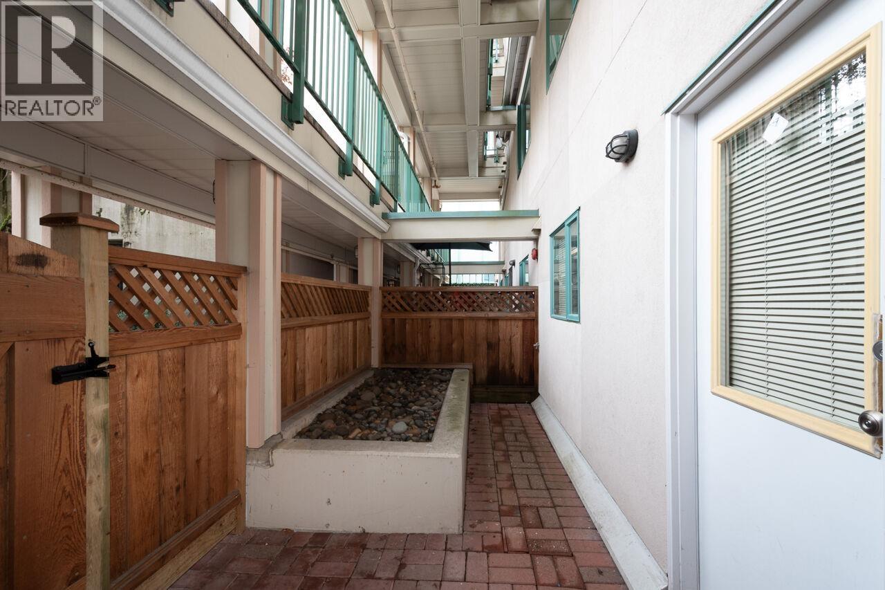 108e 3081 Glen Drive, Coquitlam, British Columbia  V3B 2P8 - Photo 14 - R3073479