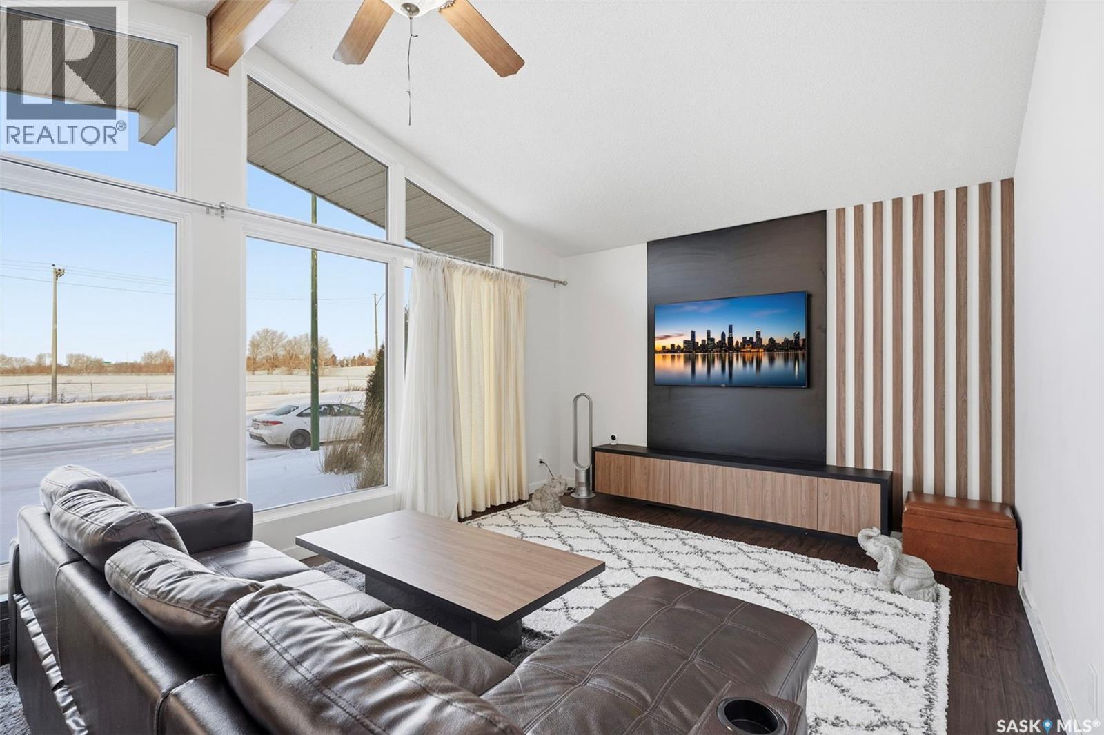 3020 14th Street E, Saskatoon, Saskatchewan S7H 0B4 - Photo 4 - SK025502