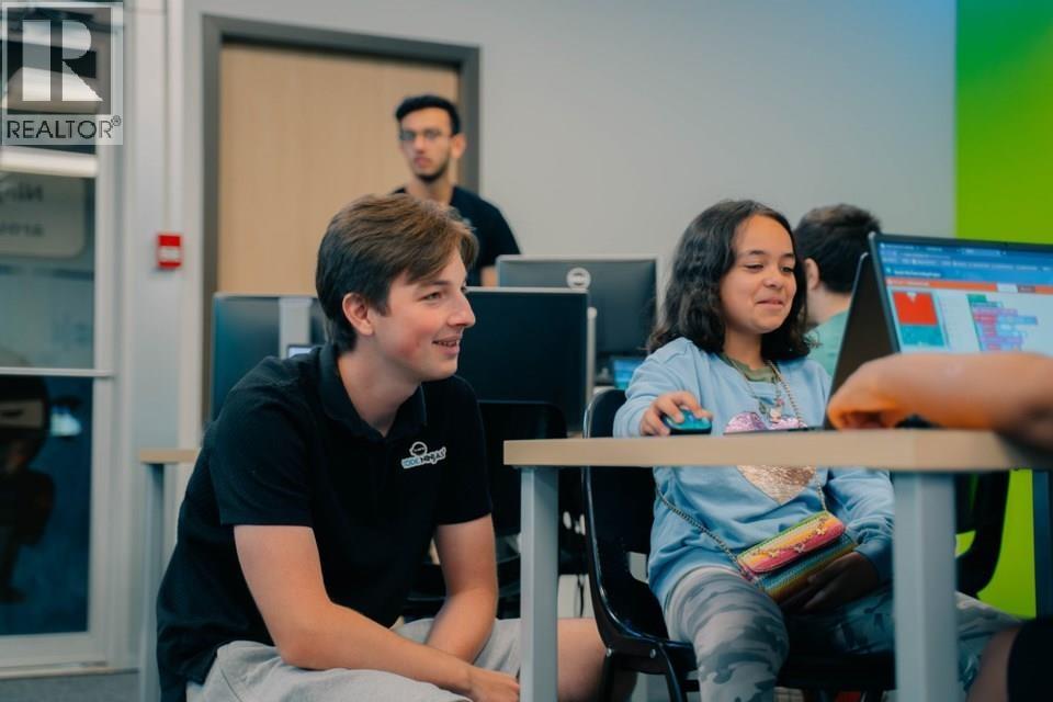 147 6624 Hastings Street, Burnaby, British Columbia  V5B 4G4 - Photo 3 - C8074422