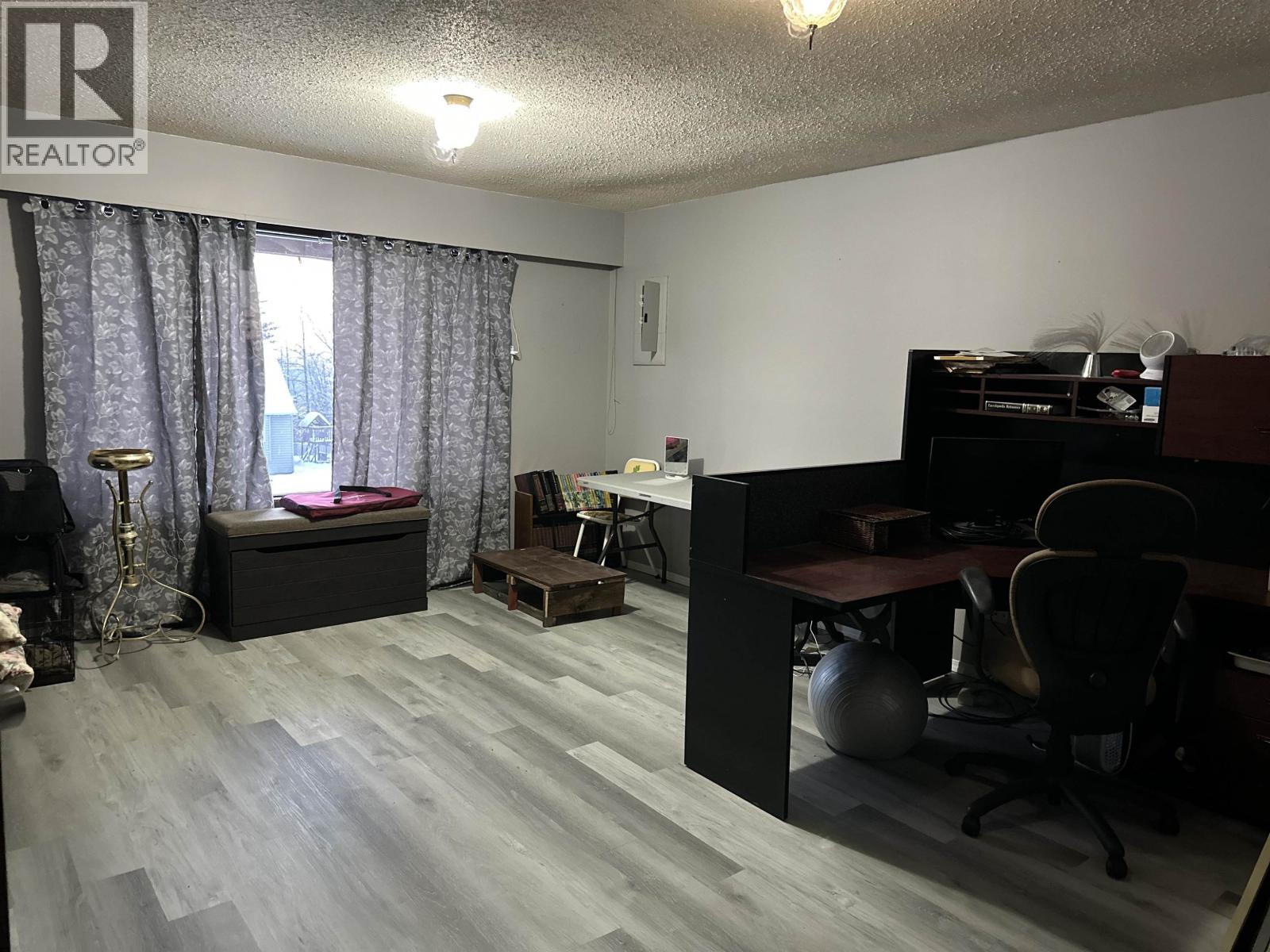 5735 Gairdner Crescent, Fort Nelson, British Columbia  V0C 1R0 - Photo 11 - R3073557