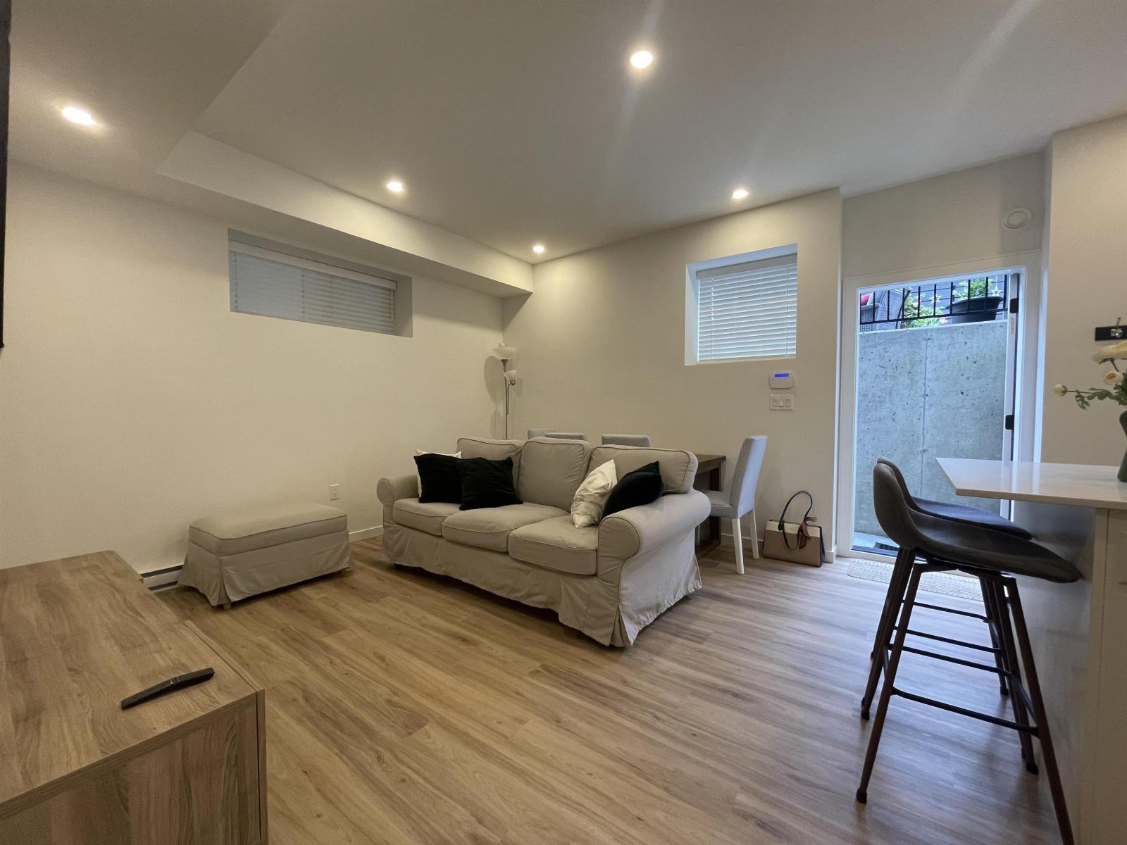 Basement-1965x 76a Avenue, Langley, British Columbia V2Y 3V3 - Photo 2 - R3073643