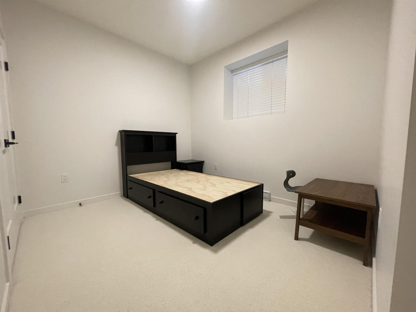 Basement-1965x 76a Avenue, Langley, British Columbia V2Y 3V3 - Photo 3 - R3073643