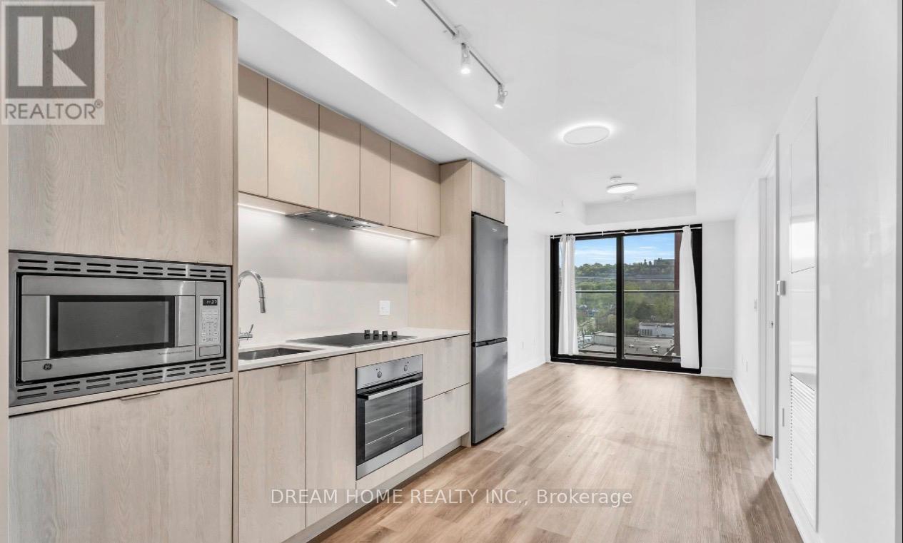 728 - 1 Jarvis St Street, Hamilton, Ontario  L8R 3J2 - Photo 4 - X12629024