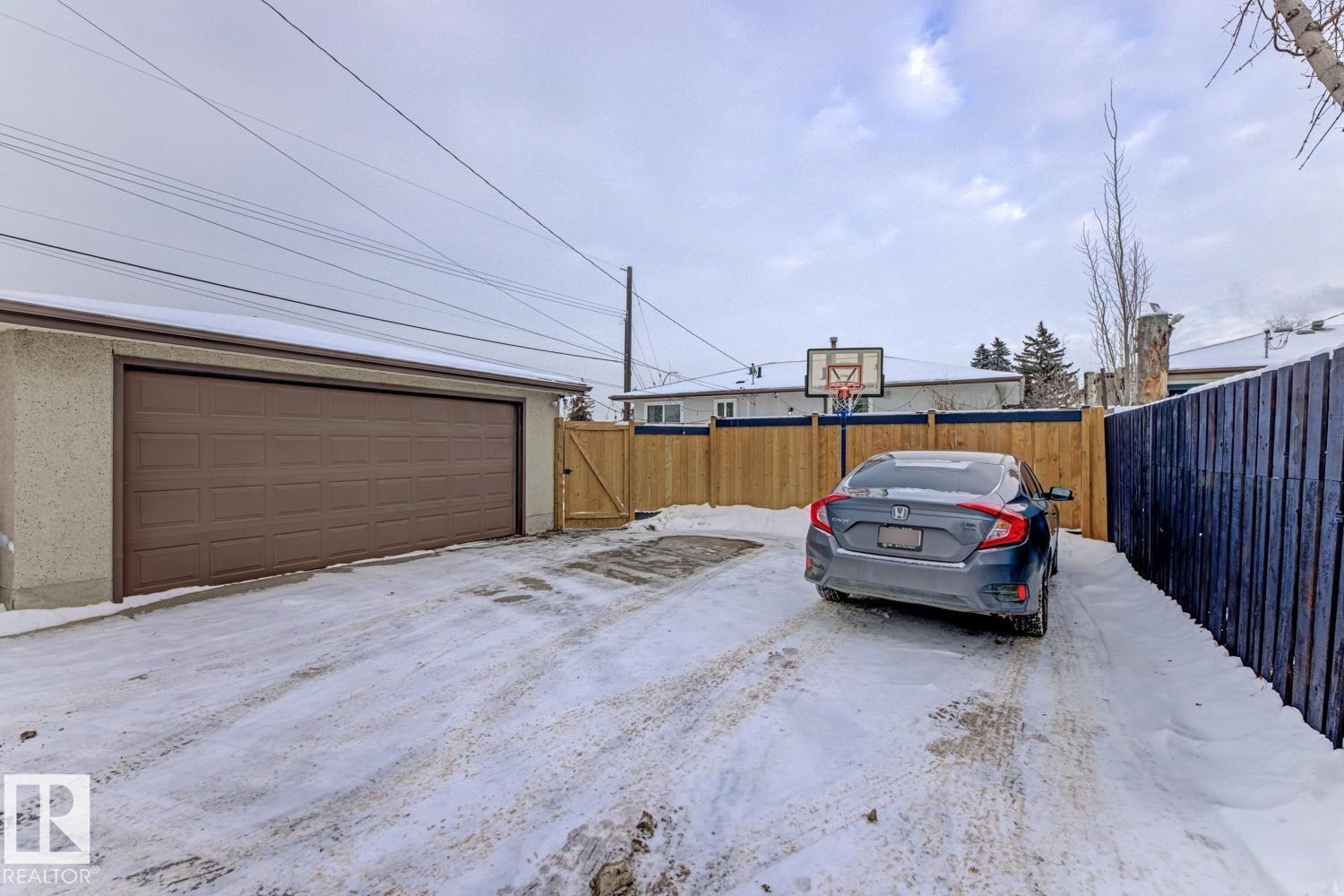 6823 98 Av Nw, Edmonton, Alberta  T6A 0A6 - Photo 35 - E4468002