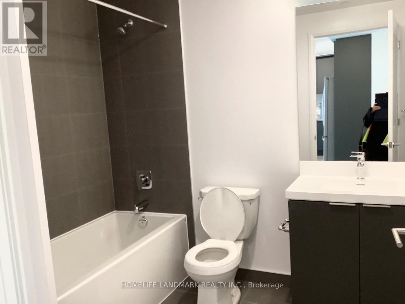 2001 - 25 Holly Street, Toronto (Mount Pleasant West), Ontario  M4S 0E3 - Photo 21 - C12629152