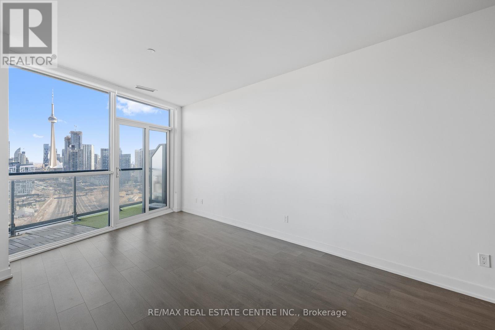 2407 - 30 Ordnance Street, Toronto, Ontario  M6K 0C8 - Photo 10 - C12629182