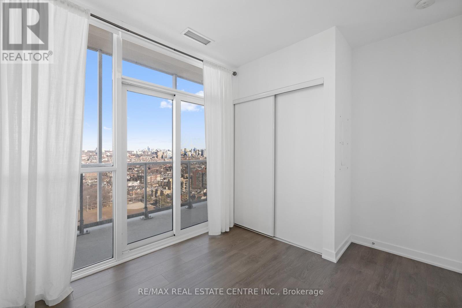 2407 - 30 Ordnance Street, Toronto, Ontario  M6K 0C8 - Photo 15 - C12629182