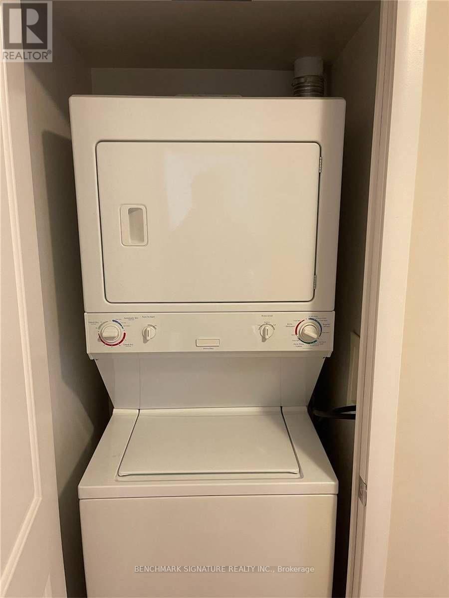 1609 - 25 Town Centre Court, Toronto (Bendale), Ontario  M1P 0B4 - Photo 10 - E12629154