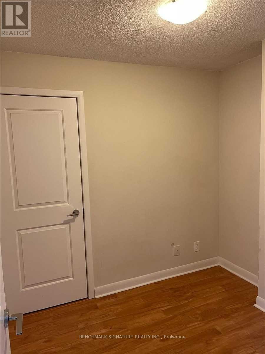 1609 - 25 Town Centre Court, Toronto (Bendale), Ontario  M1P 0B4 - Photo 8 - E12629154