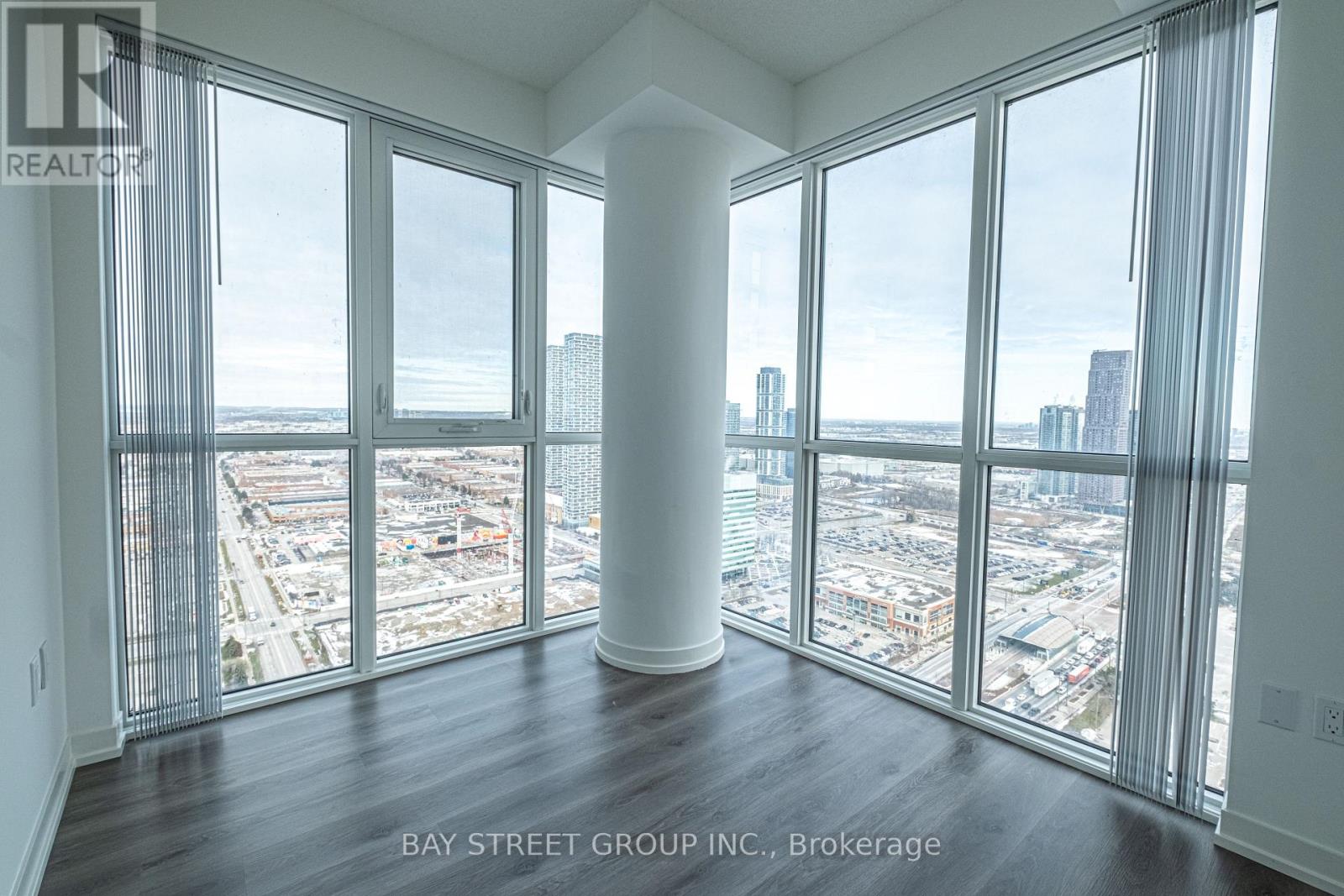 4105 - 28 Interchange Way, Vaughan, Ontario  L4K 0P8 - Photo 16 - N12629176