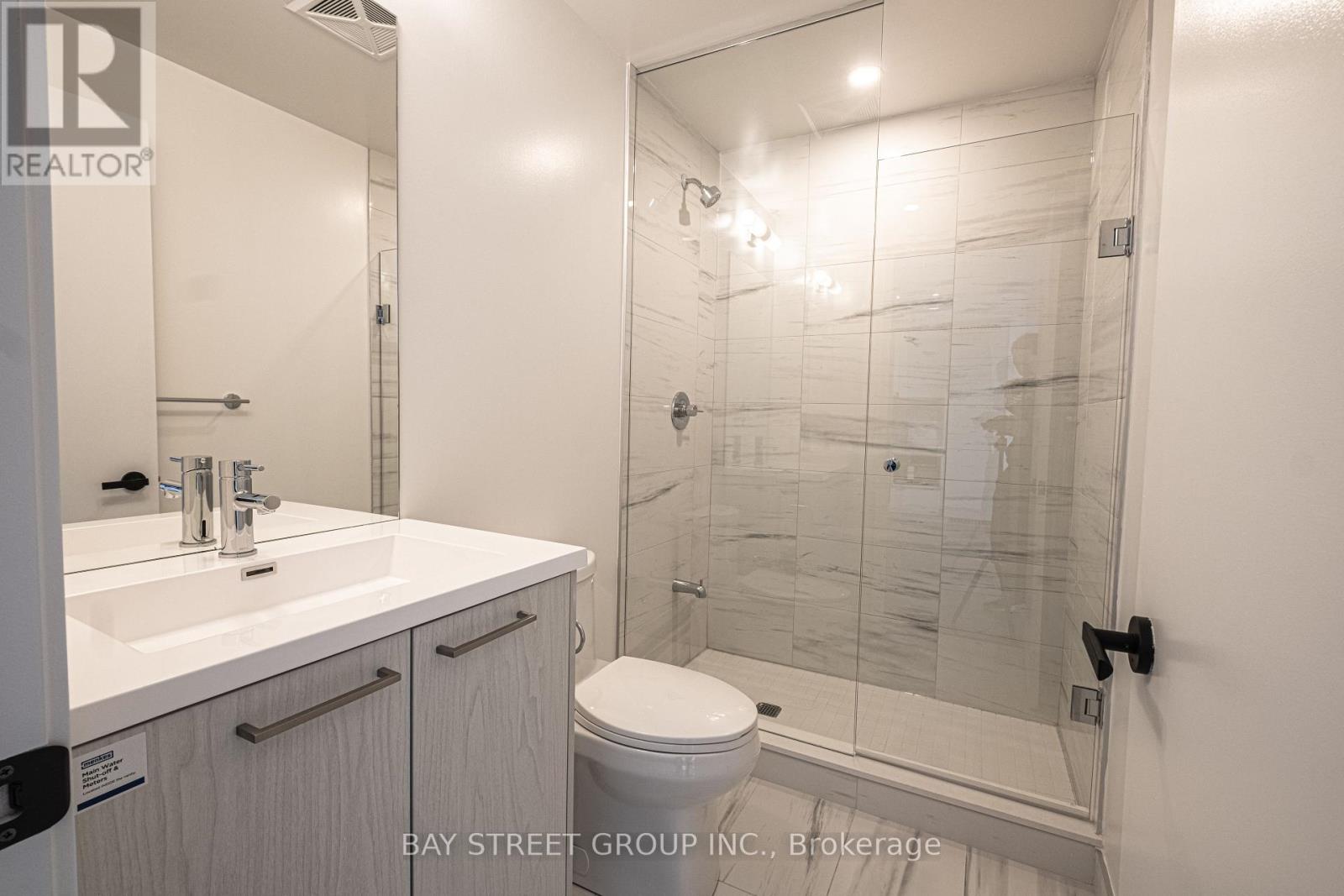 4105 - 28 Interchange Way, Vaughan, Ontario  L4K 0P8 - Photo 17 - N12629176