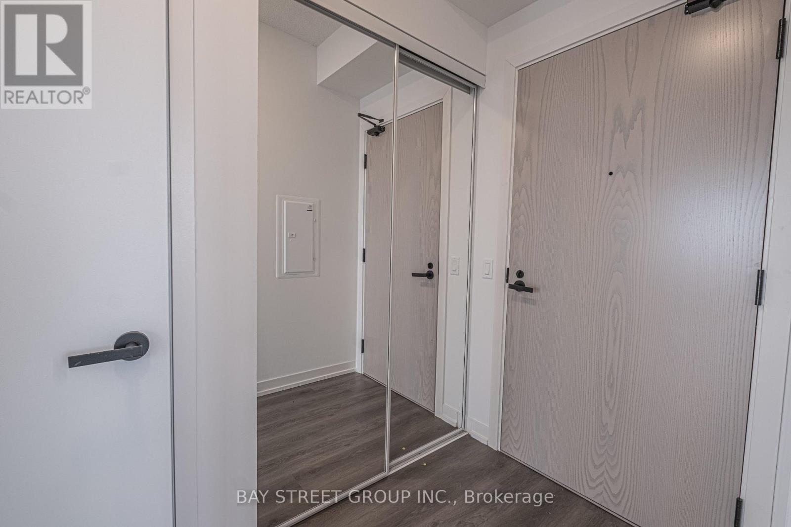 4105 - 28 Interchange Way, Vaughan, Ontario  L4K 0P8 - Photo 21 - N12629176