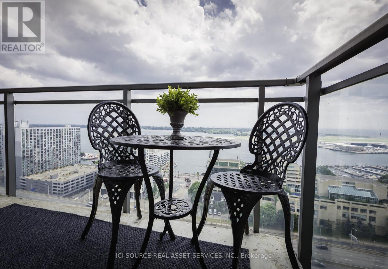 2612 - 11 Brunel Court, Toronto (Waterfront Communities), Ontario  M5V 3Y3 - Photo 16 - C12629190