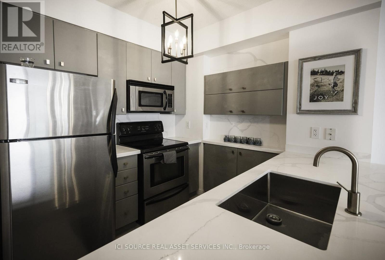 2612 - 11 Brunel Court, Toronto (Waterfront Communities), Ontario  M5V 3Y3 - Photo 4 - C12629190