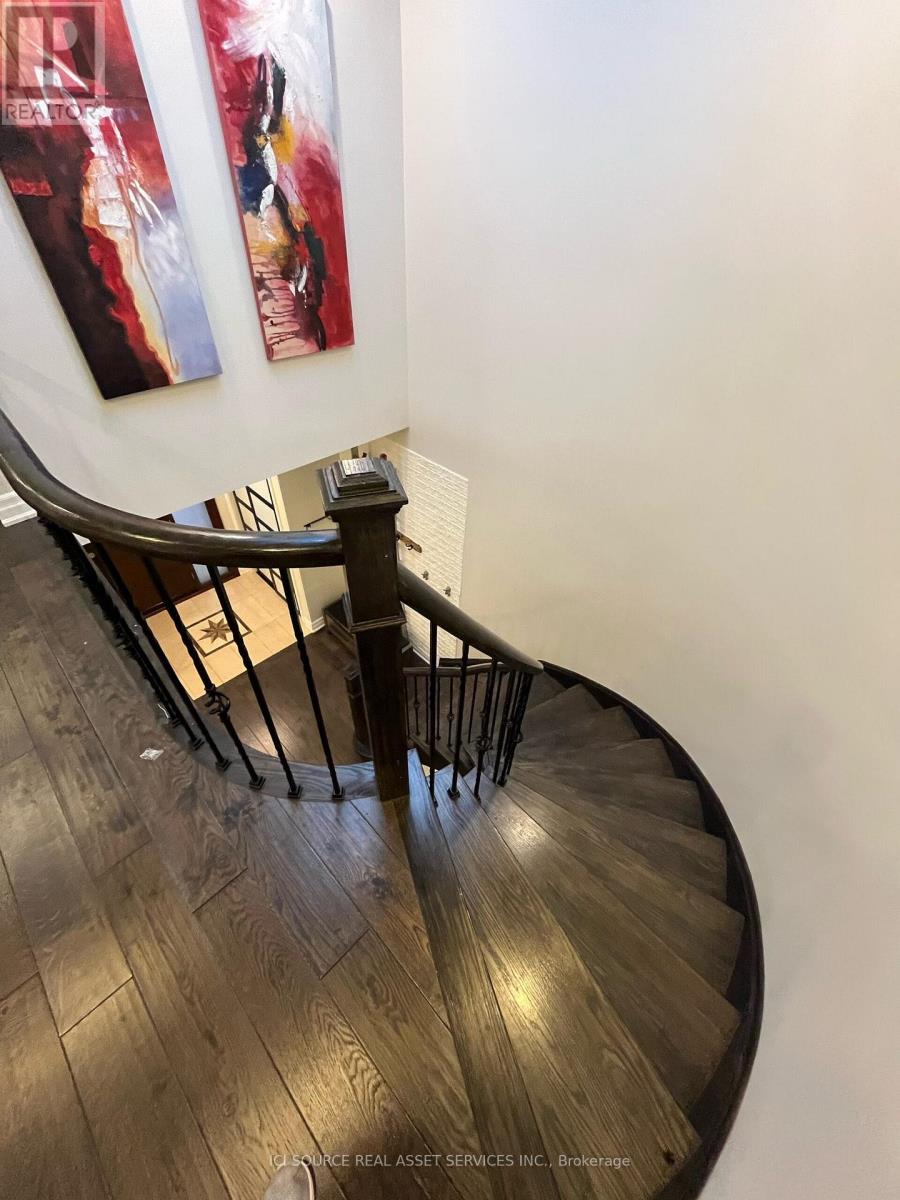 Upper - 419 Seneca Court, Newmarket (Summerhill Estates), Ontario  L3X 2C8 - Photo 21 - N12629196