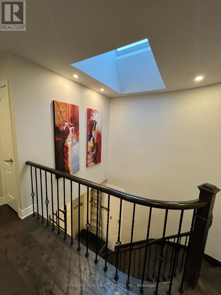 Upper - 419 Seneca Court, Newmarket (Summerhill Estates), Ontario  L3X 2C8 - Photo 22 - N12629196