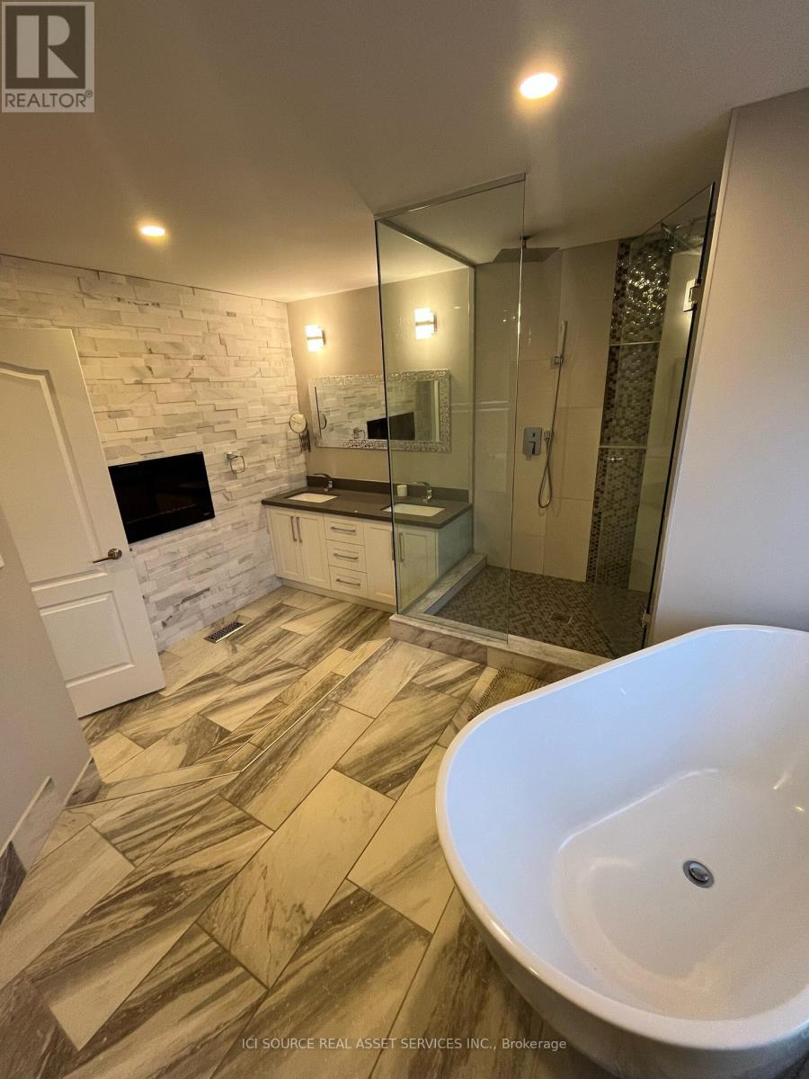 Upper - 419 Seneca Court, Newmarket (Summerhill Estates), Ontario  L3X 2C8 - Photo 25 - N12629196