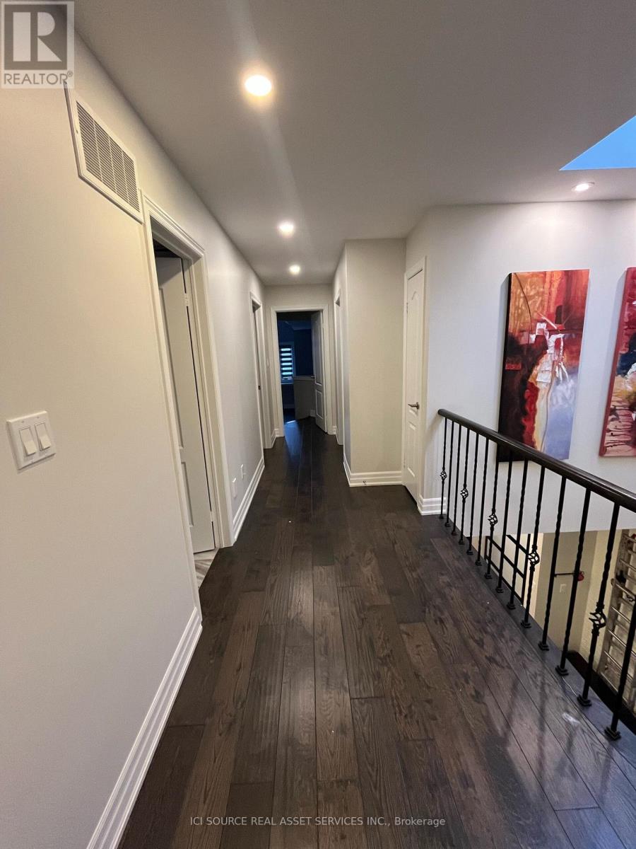 Upper - 419 Seneca Court, Newmarket (Summerhill Estates), Ontario  L3X 2C8 - Photo 29 - N12629196