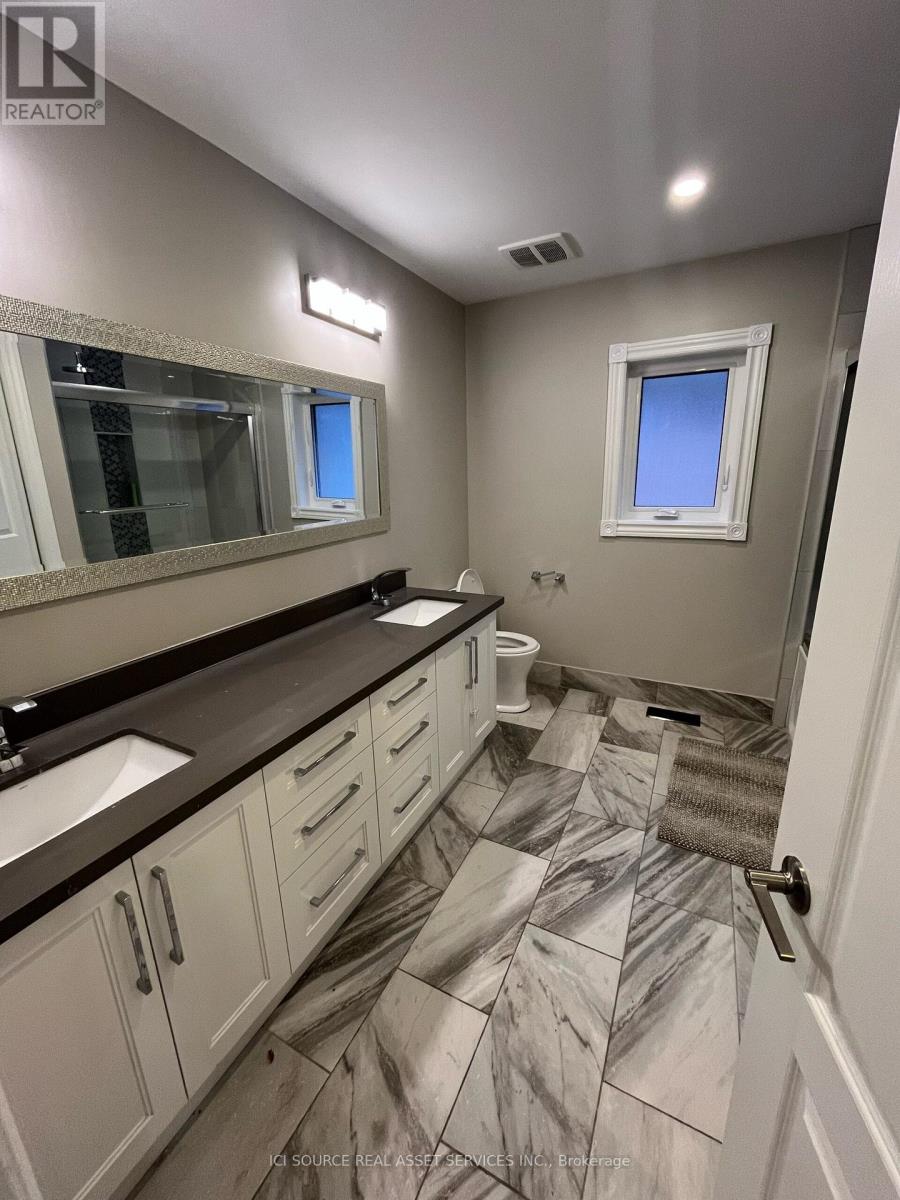 Upper - 419 Seneca Court, Newmarket (Summerhill Estates), Ontario  L3X 2C8 - Photo 30 - N12629196